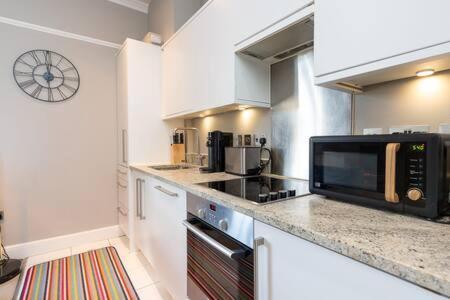 Central, Stunning 2 Bed Apartment With Parking! Cambridge Exterior foto